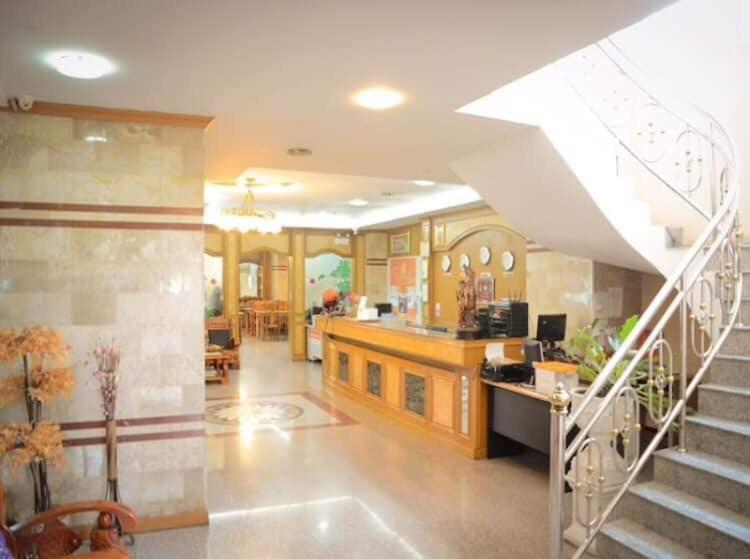 Submukda Phoomplace Hotel Mukdahan Ngoại thất bức ảnh