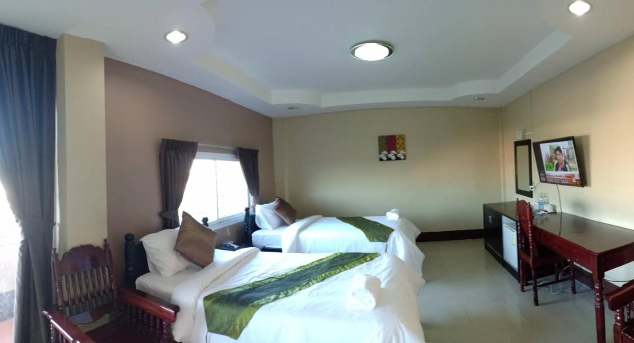 Submukda Phoomplace Hotel Mukdahan Ngoại thất bức ảnh