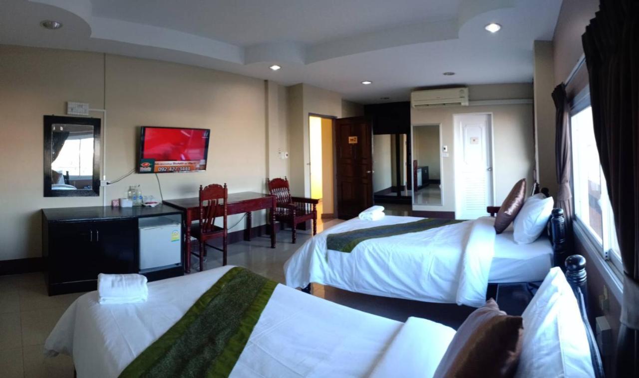 Submukda Phoomplace Hotel Mukdahan Ngoại thất bức ảnh