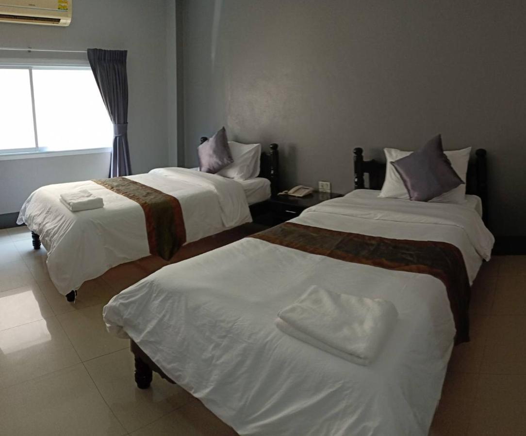 Submukda Phoomplace Hotel Mukdahan Ngoại thất bức ảnh